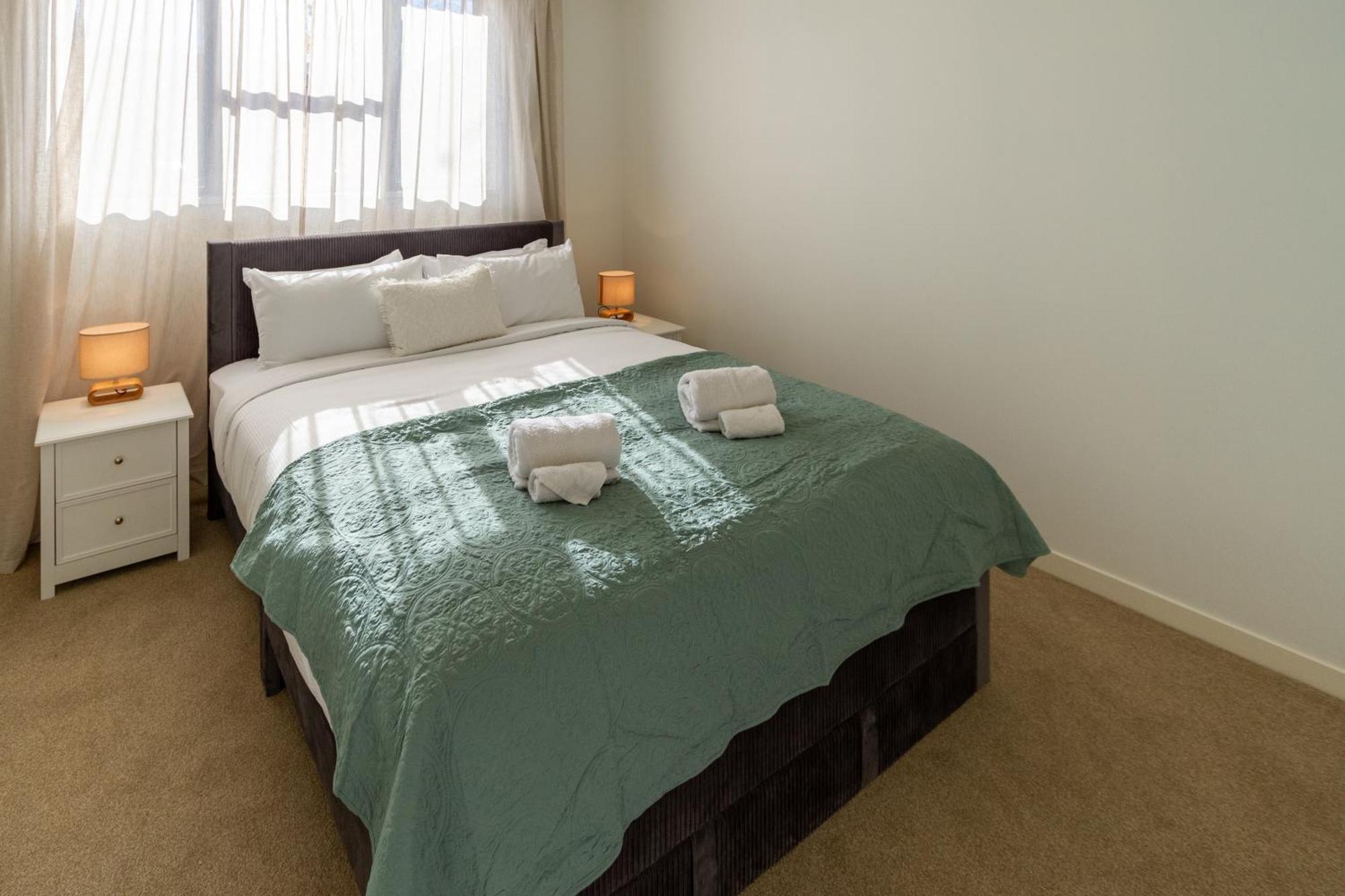 Charming 3 Bedroom Home Near Christchurch City エクステリア 写真