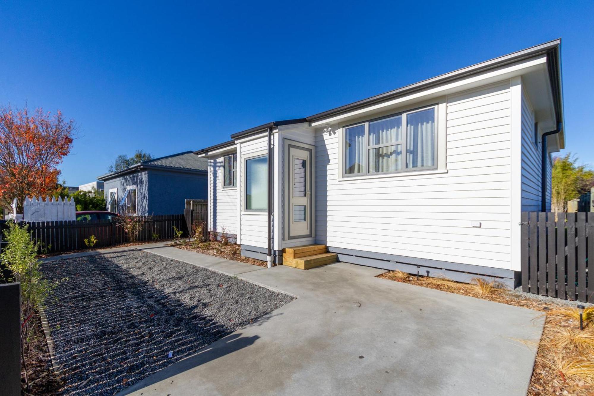 Charming 3 Bedroom Home Near Christchurch City エクステリア 写真