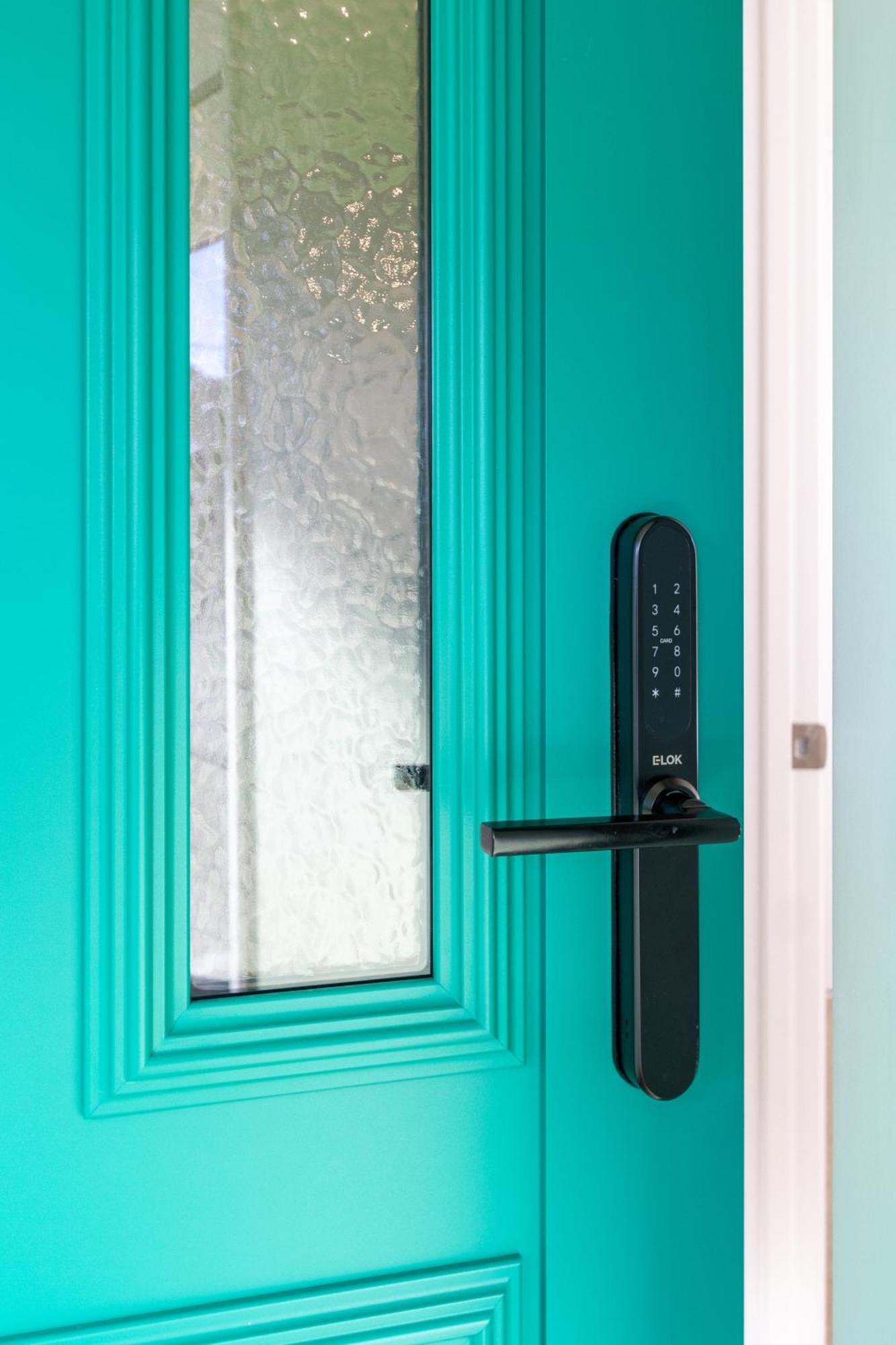 Charming 3 Bedroom Home Near Christchurch City エクステリア 写真