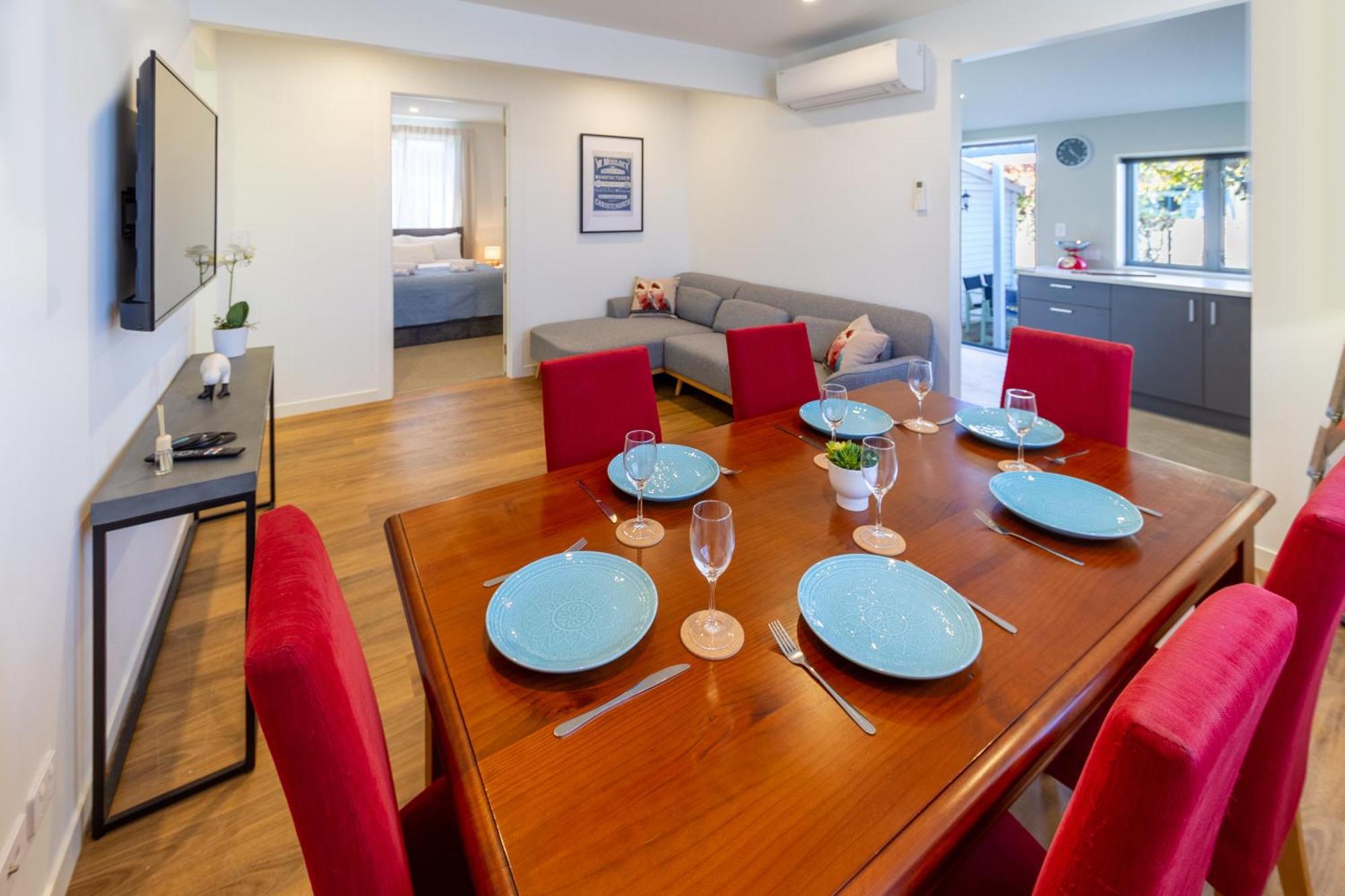 Charming 3 Bedroom Home Near Christchurch City エクステリア 写真